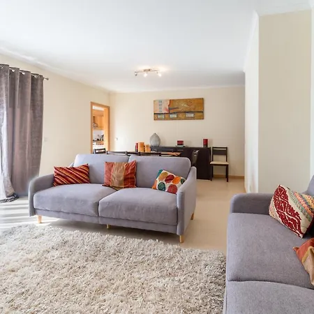 T3 Beira Mar Apartment *