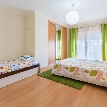 T3 Beira Mar アパート