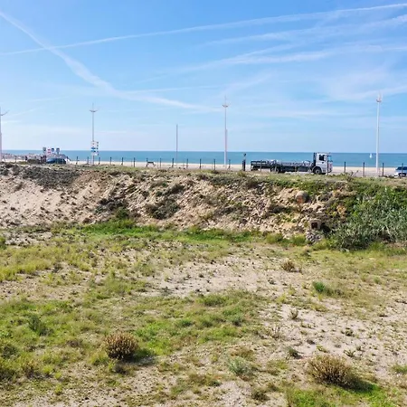 T3 Beira Mar アパート *