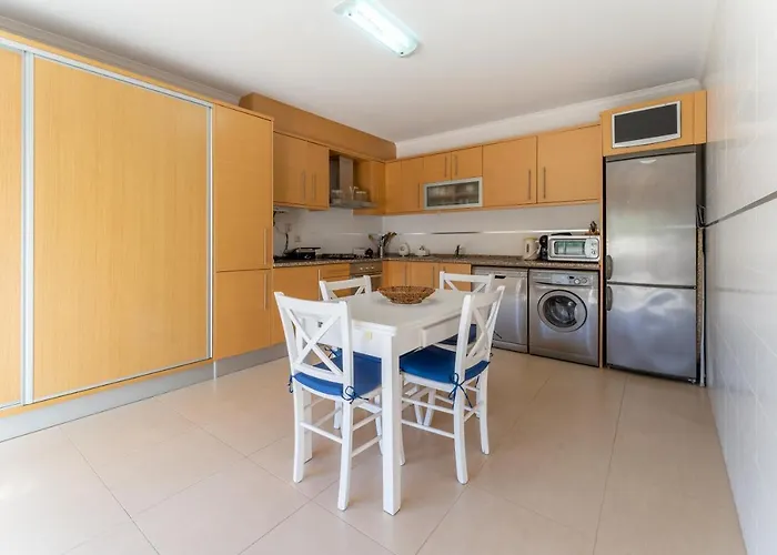 T3 Beira Mar Апартаменты Назаре